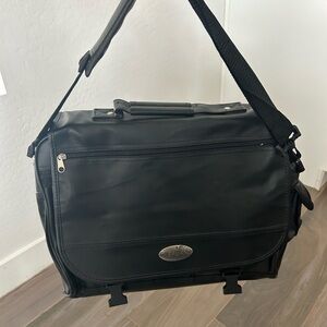 Black Men’s Messenger Bag - Overland Travelware